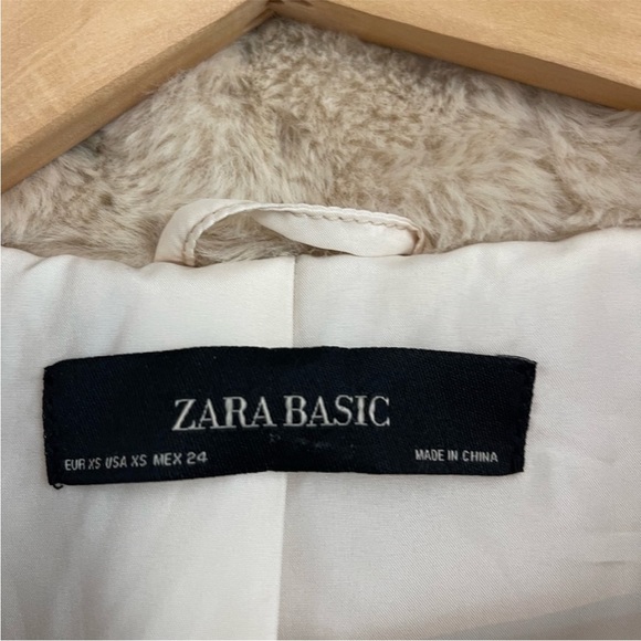 Zara Faux Fur hooded teddy - Picture 3 of 8